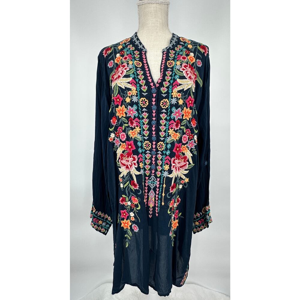 Johnny Was Annette Tunic Navy Floral Embroidered Top XL NWT Bastille Blue - Picture 2 of 10